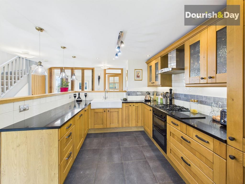 Fitted Kitchen