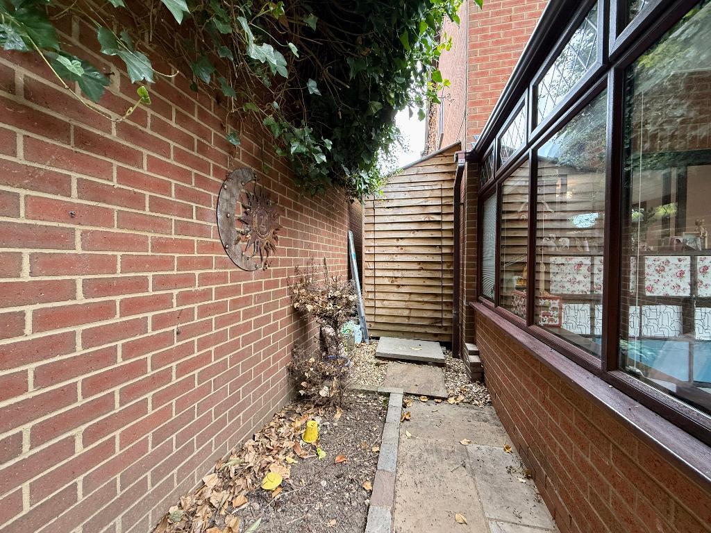 Photo 26