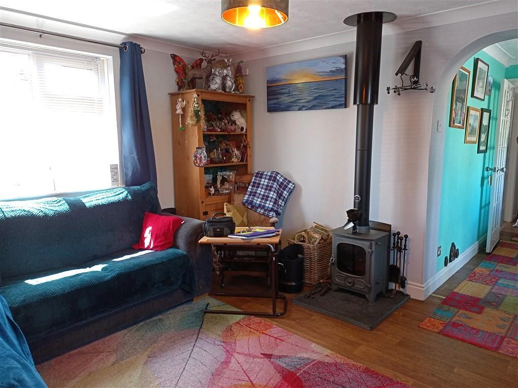 Lounge - View 2