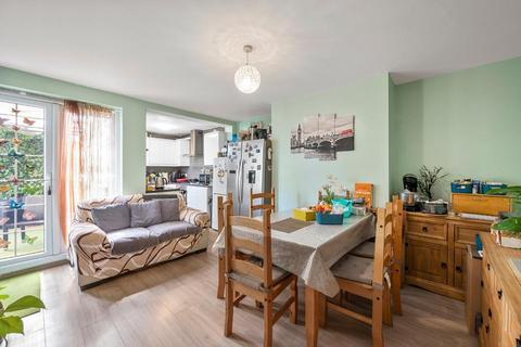3 bedroom maisonette for sale, Lavender Grove, Mitcham, Surrey, CR4 3HW