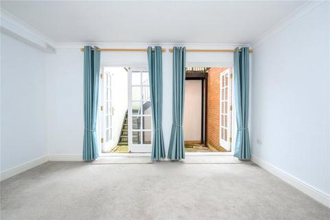 1 bedroom apartment to rent, Ellesmere Place, Walton-on-Thames, Surrey, KT12