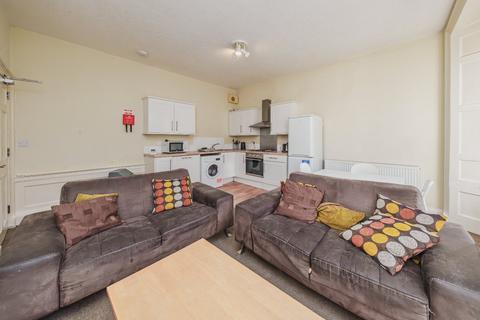 4 bedroom flat to rent, Rankeillor Street, Edinburgh, EH8