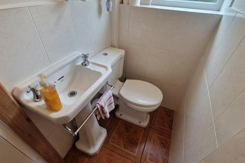 3 bedroom terraced house to rent, Chase Road, Burntwood, Staffordshire, WS7