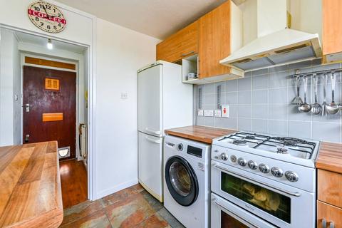 1 bedroom flat to rent, Pollard Close, Islington, London, N7