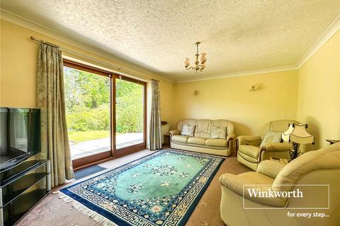 3 bedroom bungalow for sale, Glendale Avenue, Dorset BH22