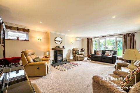 4 bedroom detached house for sale, New Road, Ferndown BH22