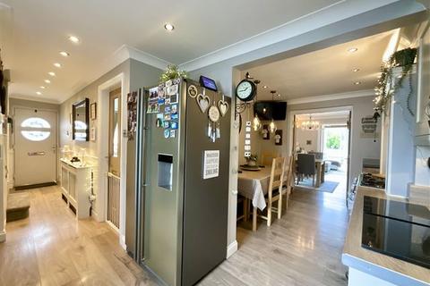 16 Calner Croft, Sothall, Sheffield, S20 2PY