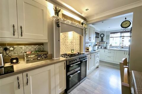 16 Calner Croft, Sothall, Sheffield, S20 2PY
