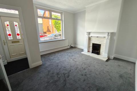 4 bedroom terraced house to rent, Granville Street, Barnsley