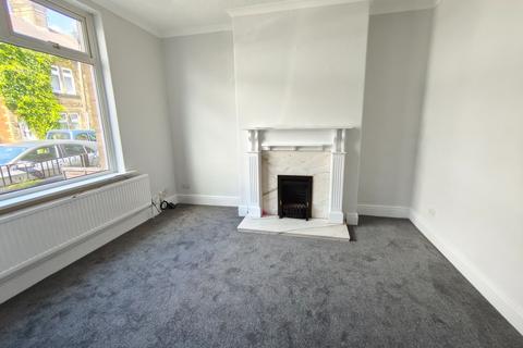 4 bedroom terraced house to rent, Granville Street, Barnsley
