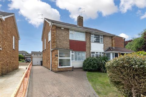 65 Sunningdale, Luton, LU2 7TF