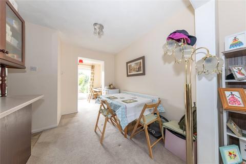 65 Sunningdale, Luton, LU2 7TF