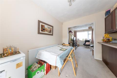 65 Sunningdale, Luton, LU2 7TF
