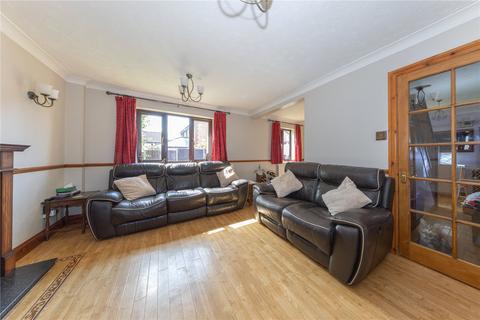 6 Greenriggs, Luton, LU2 9TQ