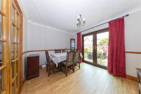 6 Greenriggs, Luton, LU2 9TQ