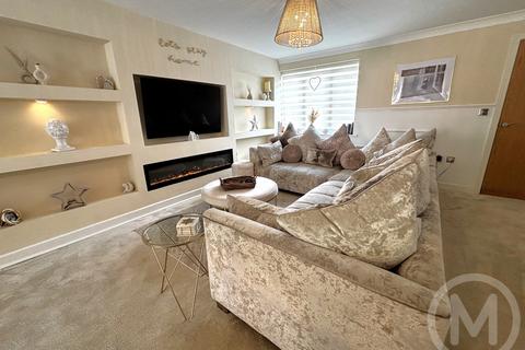 19 Bramley Close, Blackpool, FY4 5FP