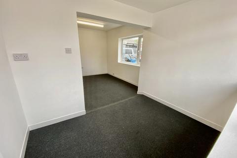 Property to rent, Kings Estate, Elm Park