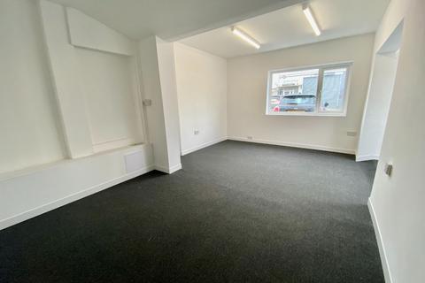 Property to rent, Kings Estate, Elm Park