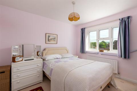 12 High Meadow Close, Dorking, RH4 2LG