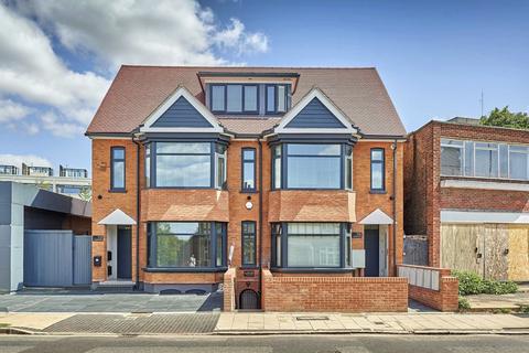 undefined, London Road, Hertfordshire AL1