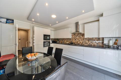 53 Rawnsley Avenue, Mitcham, CR4 4BX