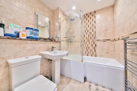 53 Rawnsley Avenue, Mitcham, CR4 4BX