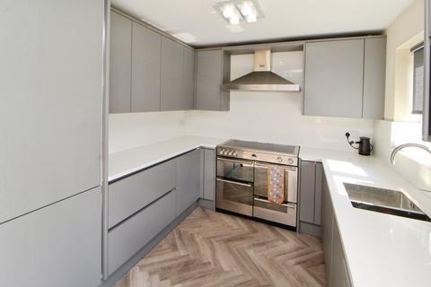 4 bedroom link detached house for sale, Crowden Drive, Glossop SK13