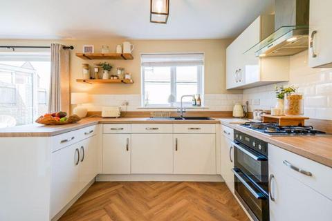 3 bedroom detached house for sale, Kingfisher Way, West Yorkshire WF12