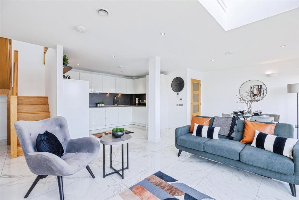 Kitchen/Reception