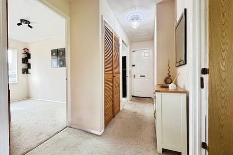 2 bedroom flat for sale, Pullman Place, London SE9