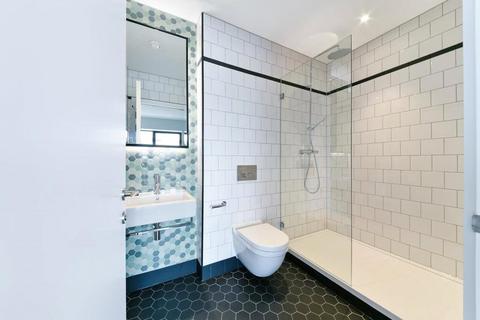 2 bedroom apartment to rent, Astell House, London City Island, Canning Town, E14