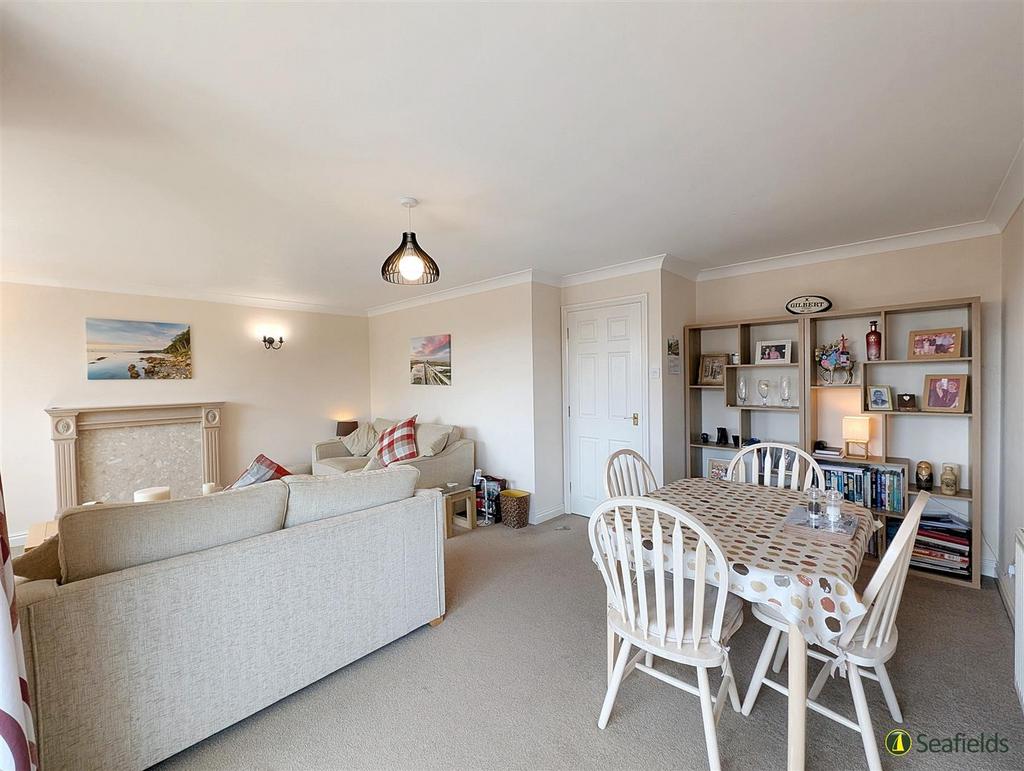 Sitting/Dining Room