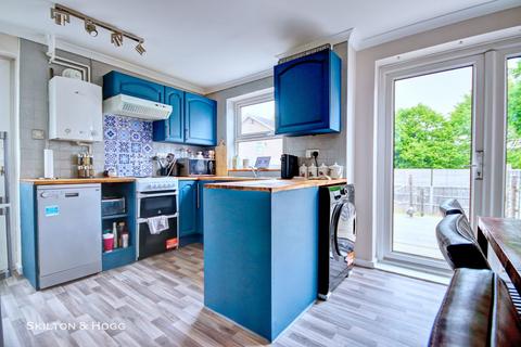 3 Hussar Close, Daventry, NN11 9HJ