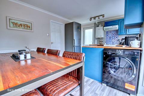 3 Hussar Close, Daventry, NN11 9HJ