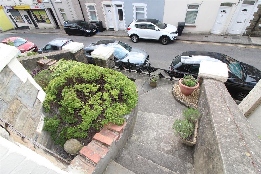 Front Forecourt