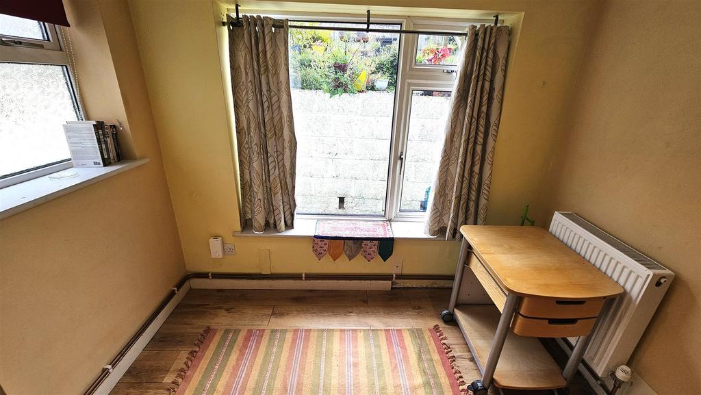 Bedroom 2.jpg