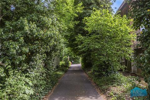 2 bedroom maisonette for sale, Torrington Close, North Finchley, London, N12