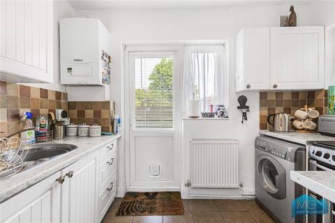 2 bedroom maisonette for sale, Torrington Close, North Finchley, London, N12