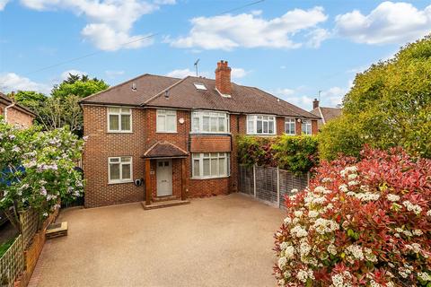 127 Cobham Road, Fetcham, Leatherhead, KT22 9HX