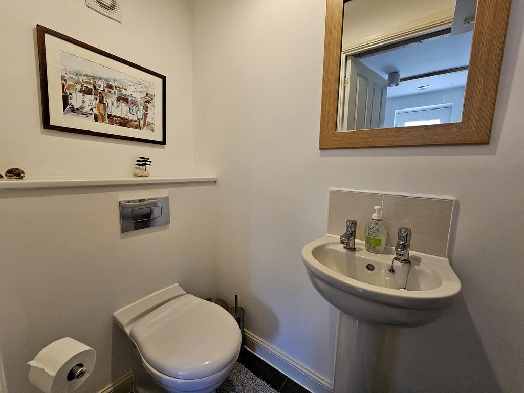 Cloakroom/WC