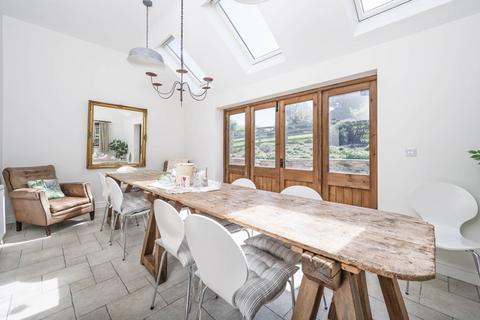 undefined, Banks Farm, Upper Oddington