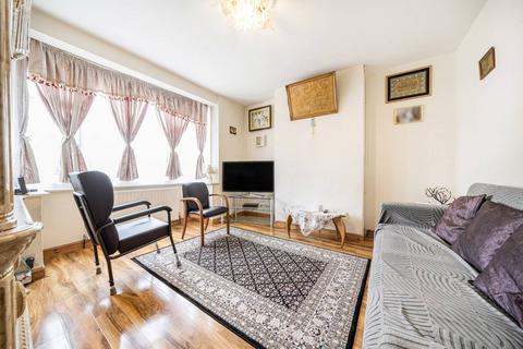 3 bedroom terraced house for sale, Hallowell Close, Mitcham, CR4