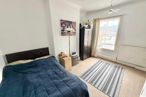 64 Bridge Street, Macclesfield, SK11 6PY