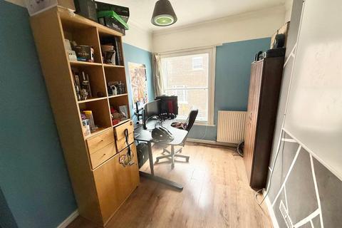 64 Bridge Street, Macclesfield, SK11 6PY