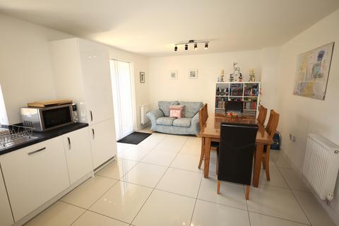 5 Hayes Drive, Wells, BA5 2GR
