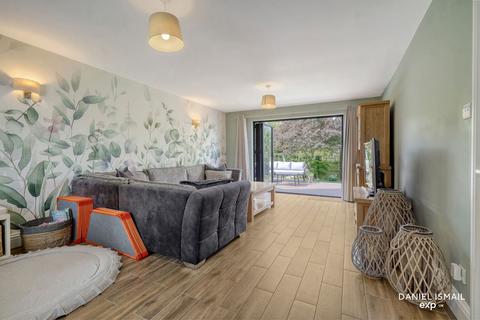 23 Bowfell Drive, Langdon Hills, Basildon, SS16 6SE