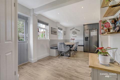 23 Bowfell Drive, Langdon Hills, Basildon, SS16 6SE