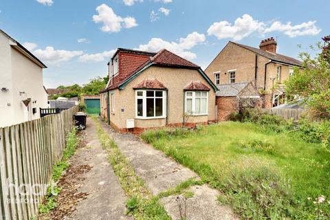 The Causeway, Carlton