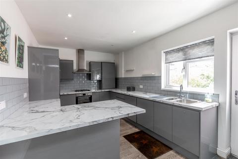 4 bedroom flat for sale, Henleaze Road, Bristol BS9