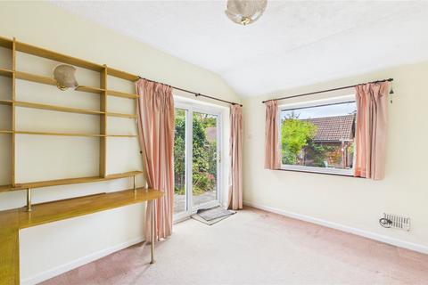 65 Grasmere Road, Lightwater, GU18 5TL